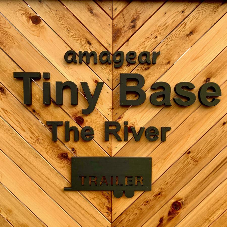 Tiny Base The River House & Trailer Kavazu Kültér fotó